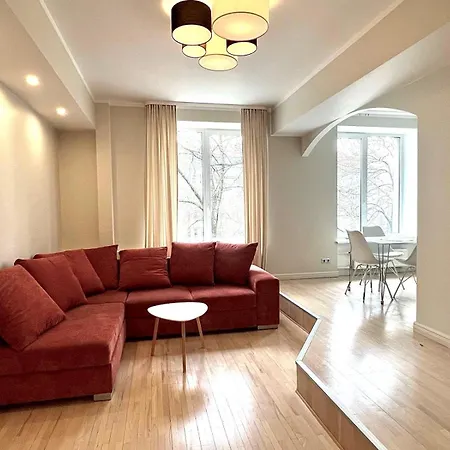 For 4 People In Center Tallinn