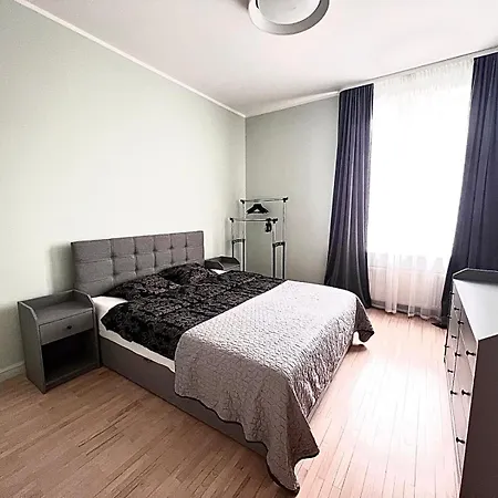 Apartment For 4 People In Center